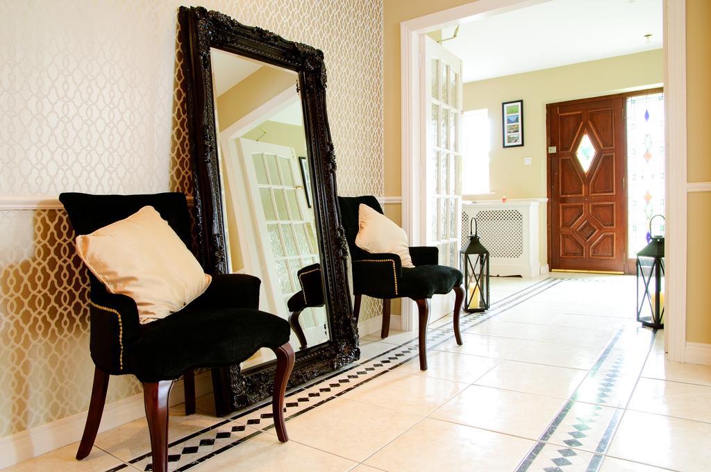Sika Lodge Guesthouse Киларни Екстериор снимка